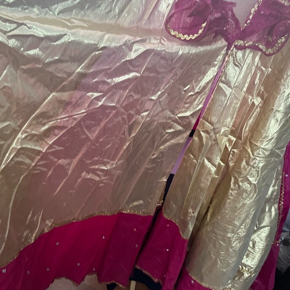 Gold and Burgundy Lace Cape( large) - Picture 3 of 6